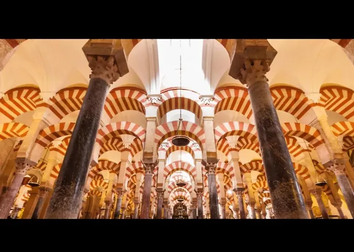 Centro Historico Mezquita Juderia La Preferida